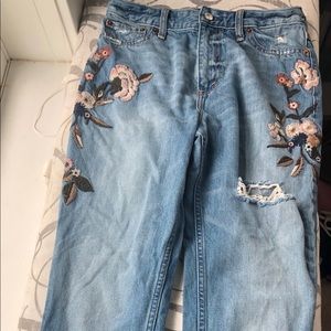 Abercrombie and Fitch Annie high-rise girlfriend